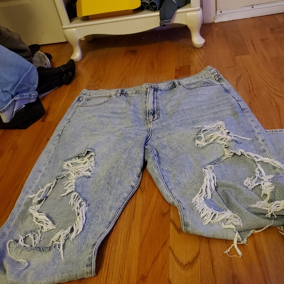 American Eagle Jeans - Picture 5 of 12